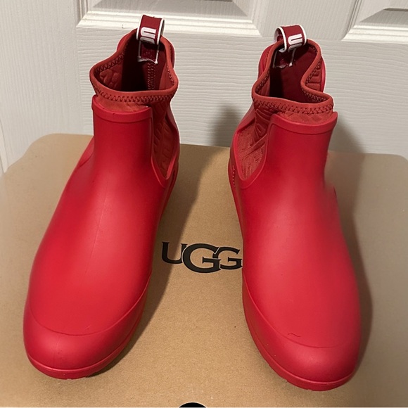 UGG Women's Chevonne Waterproof Chelsea Rainboots Size 11 - Picture 4 of 7